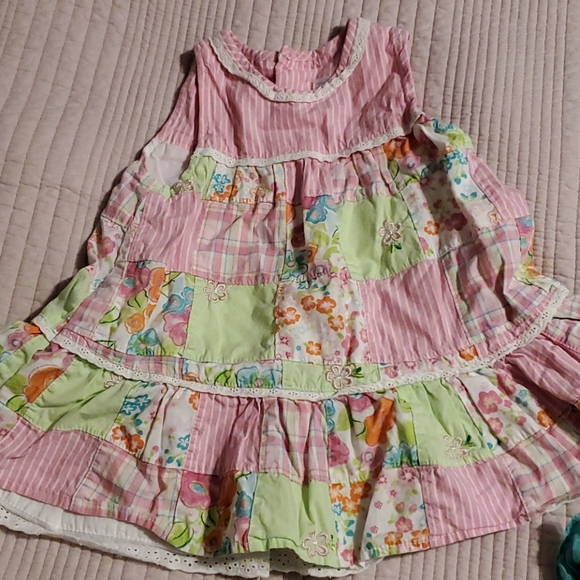 2 Summer Dresses 🌞 - Picture 3 of 3